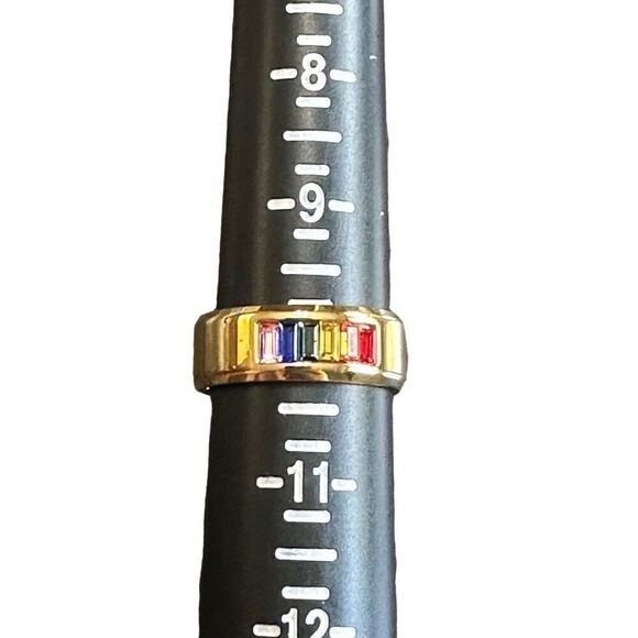 NWOT Size 10 Titanium band with rainbow flag stones - Picture 5 of 5